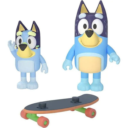 Bluey e papà Bandit con skateboard - Giocattoli e Bambini - Toys Store8056379133834