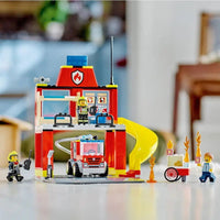 Caserma dei pompieri e autopompa LEGO City 60375 - Giocattoli e Bambini - Toys Store5702017416359